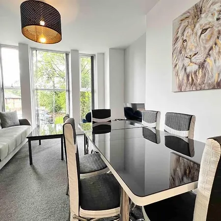 Ferienwohnung Free Parking - Cosy 2-Br Flat Near Salford Royal Manchester Exterior foto