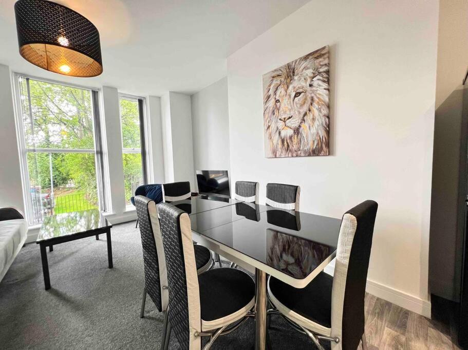 Apartamento Free Parking - Cosy 2-br Flat Near Salford Royal Manchester